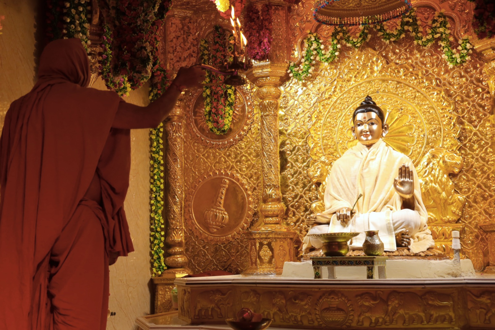 Shayan Aarti at Shri Nilkanthdham